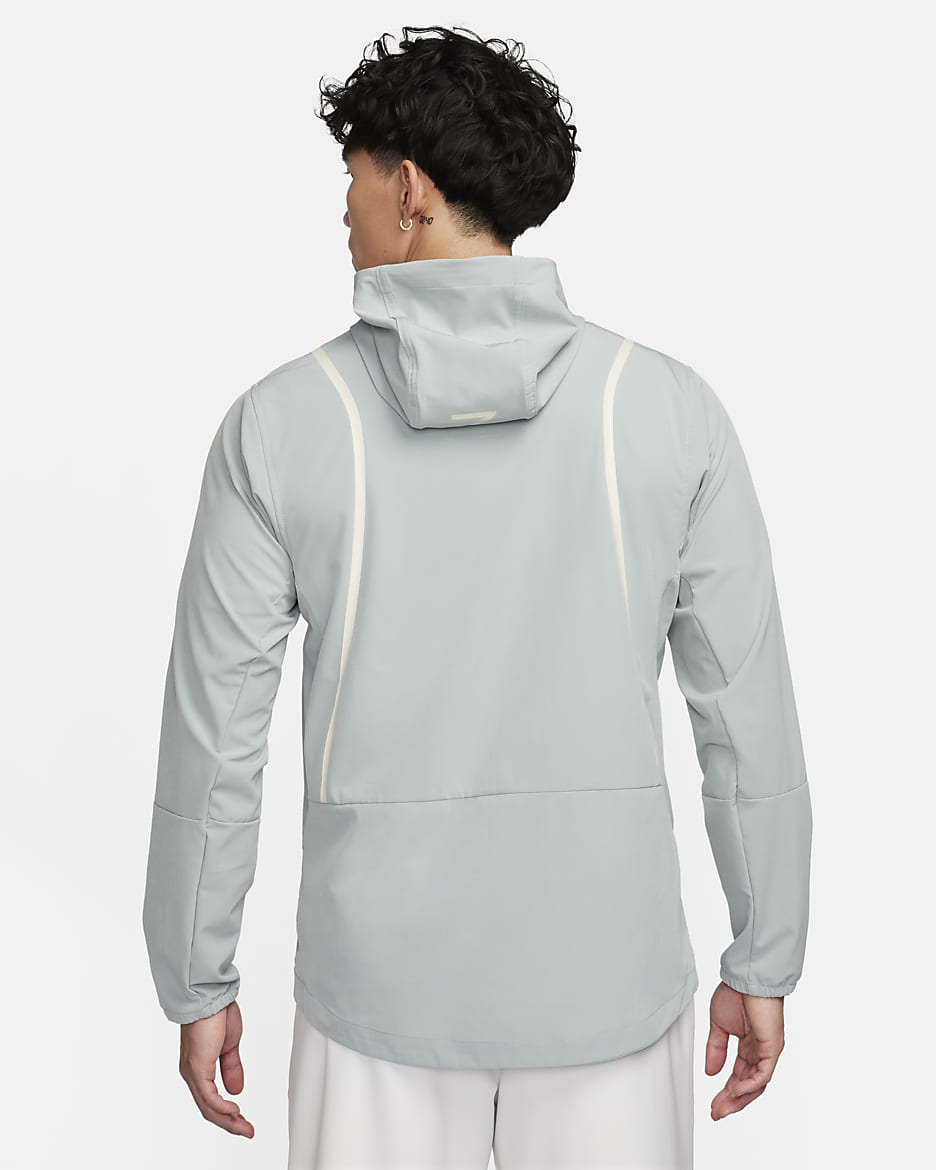 Nike Unlimited Men's Repel Jacket - Light Pumice/Light Orewood Brown/Light Orewood Brown/Light Pumice