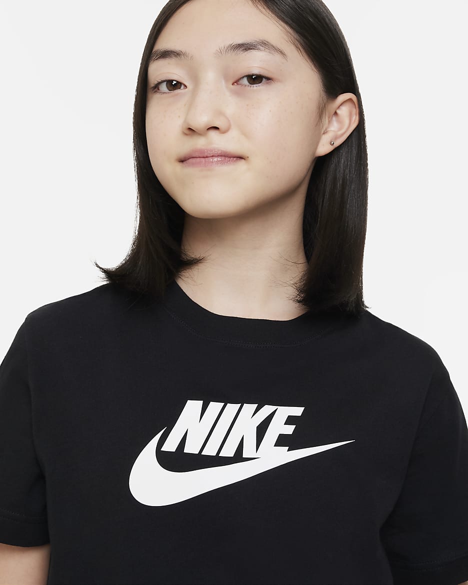 Nike Sportswear póló nagyobb gyerekeknek (lányoknak) - Fekete/Fehér