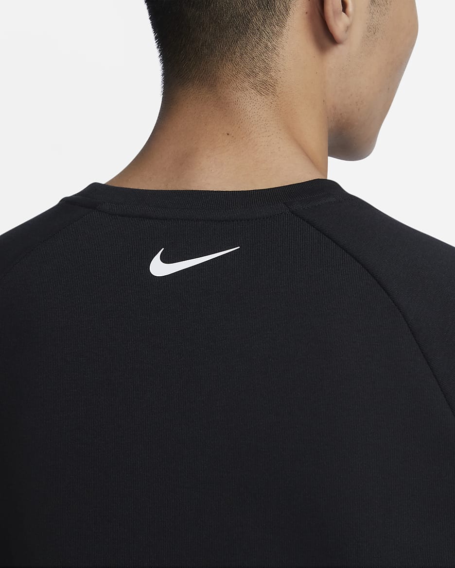 Nike Dri-FIT Men's Long-Sleeve Fitness Top - Black