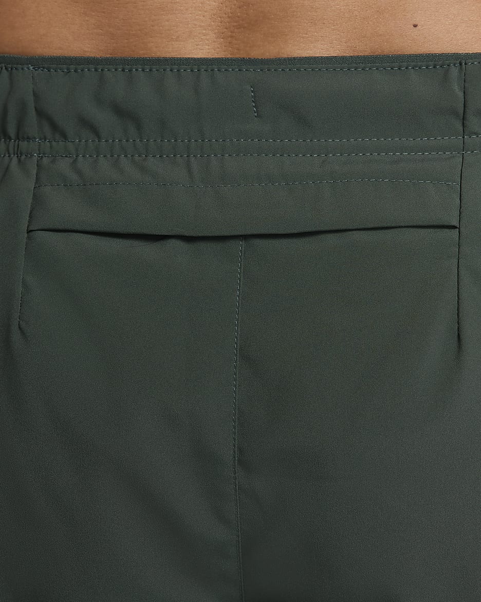 Nike Challenger Swoosh Men's 12.5cm (approx.) Dri-FIT Running Shorts - Vintage Green/Vintage Green/Black/Black