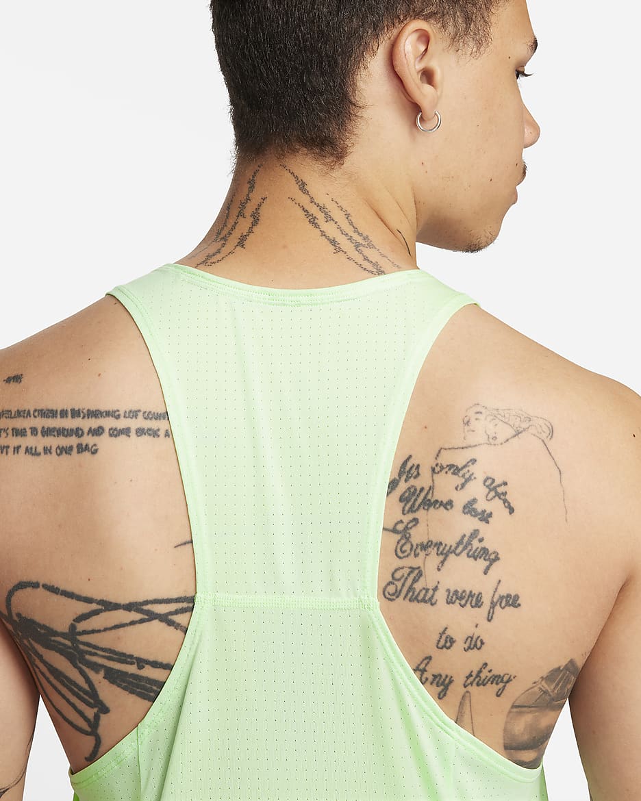 Nike Fast hardloopsinglet met Dri-FIT voor heren - Vapor Green