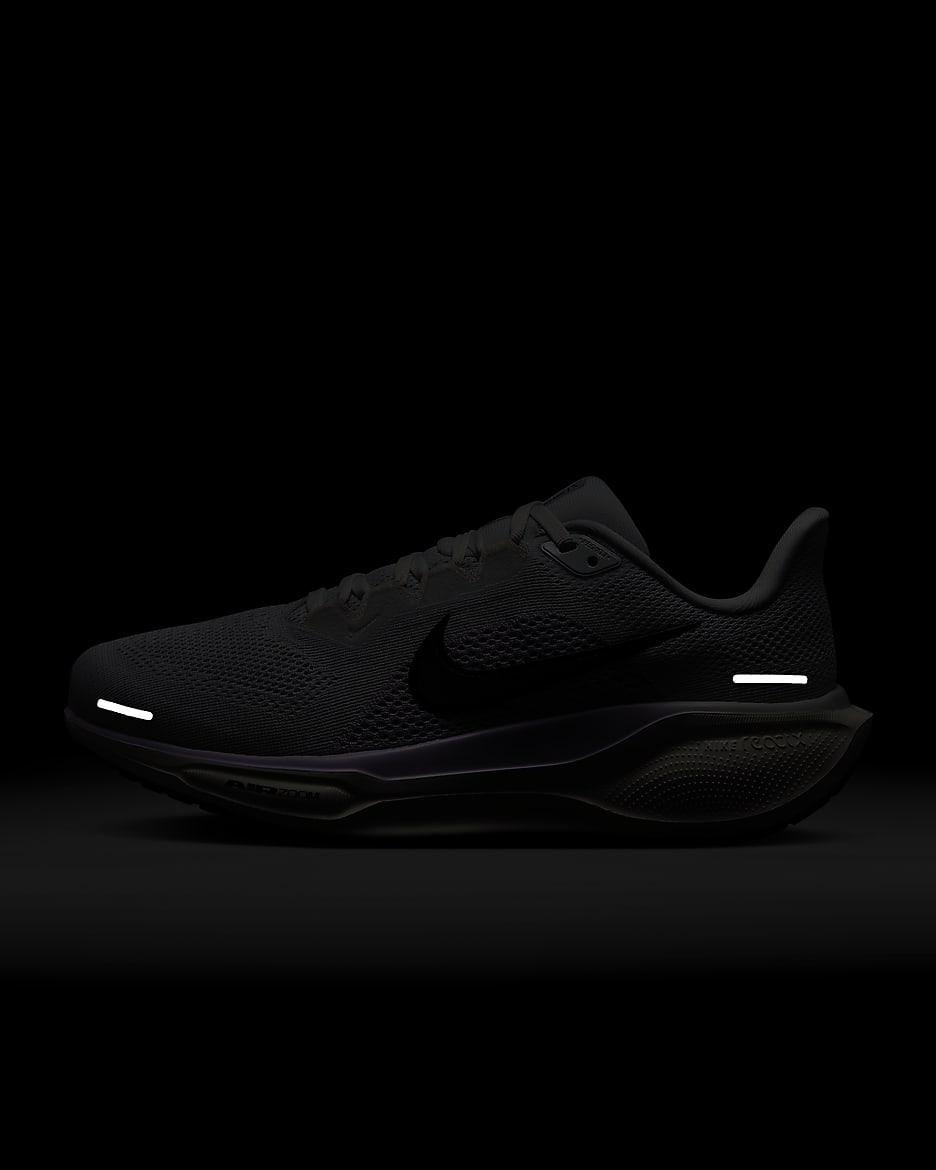 womens nike wide running shoes