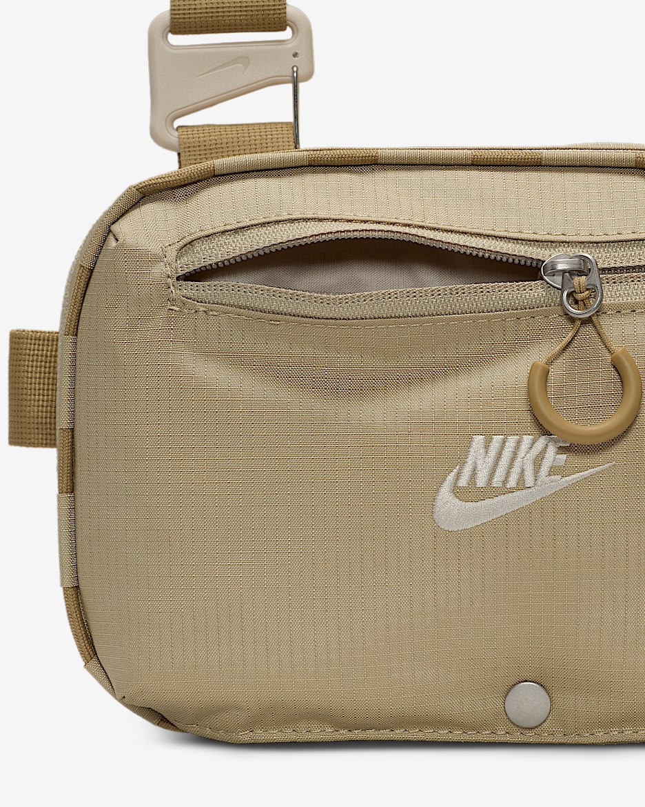 Nike Hayward Patrol Cross-Body Bag (4L)