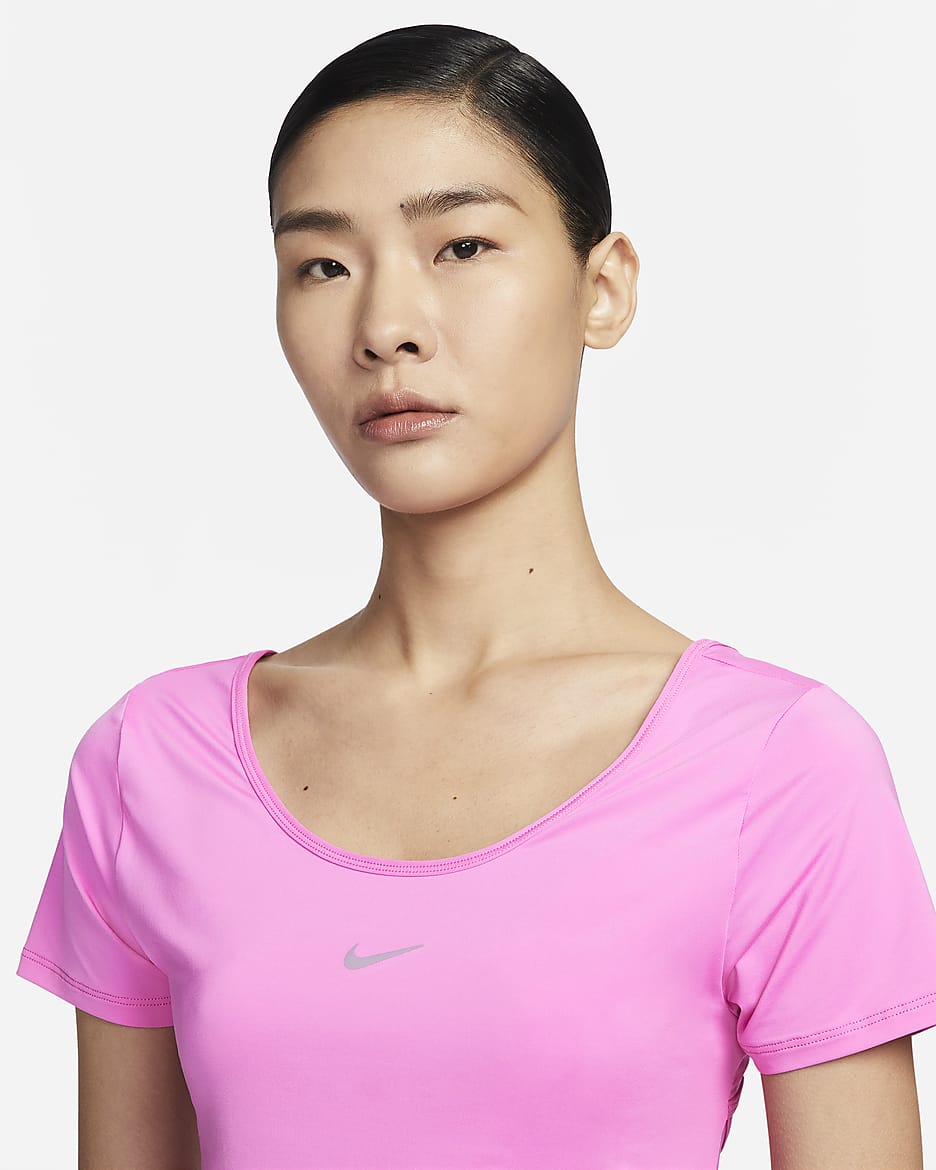 Nike One Classic Women's Dri-FIT Short-Sleeve Cropped Twist Top - Playful Pink/Black