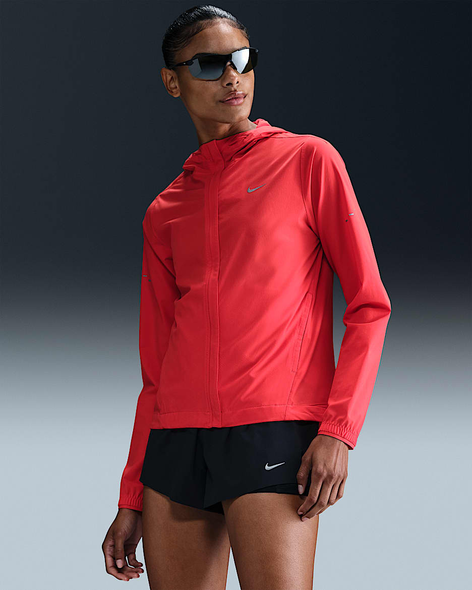 Nike Swift Women's Repel Packable Running Jacket - Light Crimson