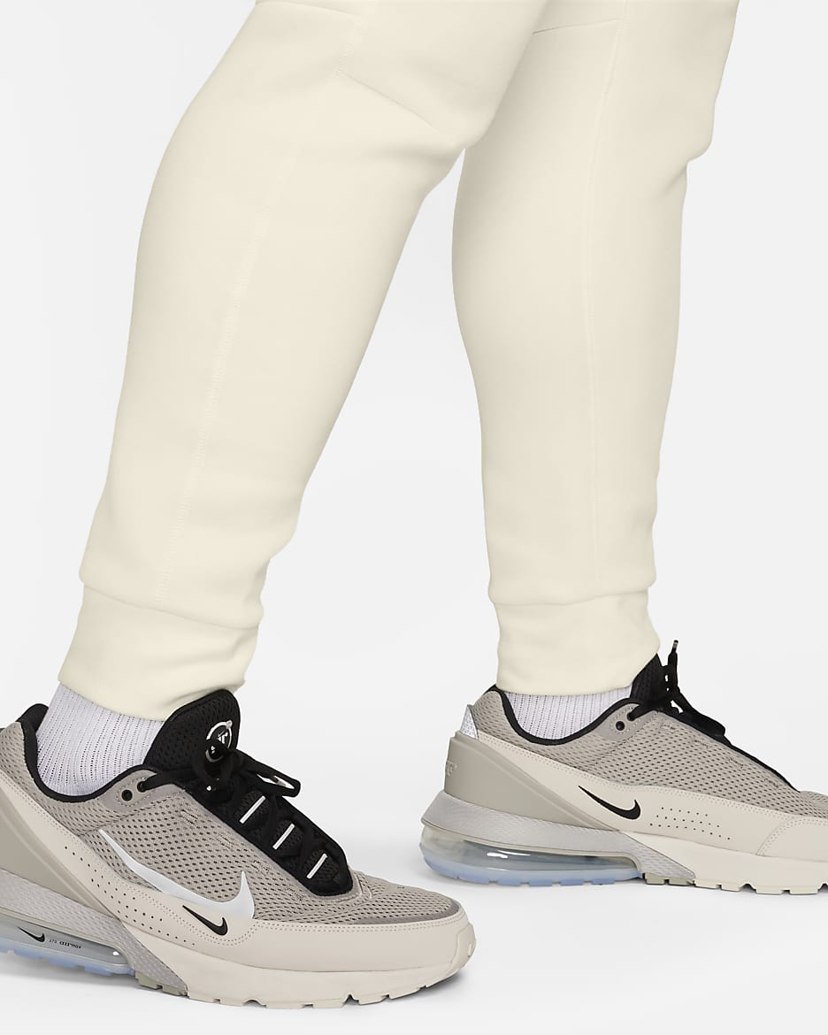 Nike Sportswear Tech Fleece Men's Joggers - Coconut Milk/Black