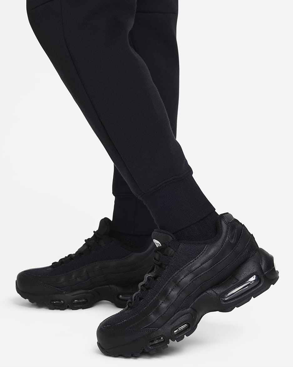 Nike Sportswear Tech Fleece Older Kids' (Girls') Joggers - Black/Black/Black
