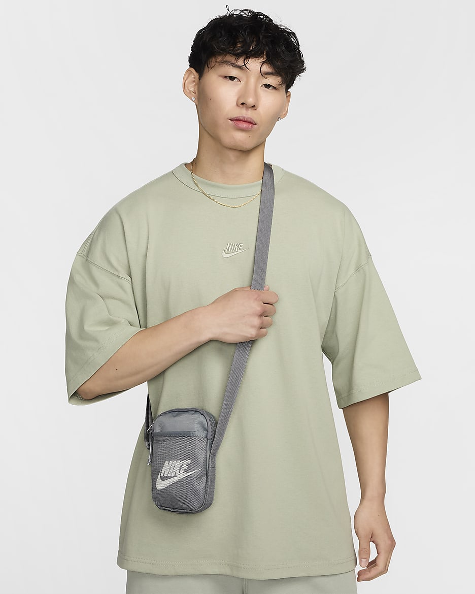 Nike Heritage Cross-Body Bag (Small, 1L) - Smoke Grey/Smoke Grey/Summit White