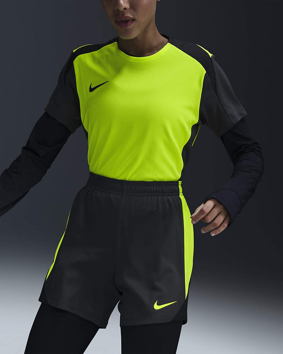 Damska koszulka piłkarska z krótkim rękawem Dri-FIT Nike Strike - Volt/Czerń/Anthracite/Czerń