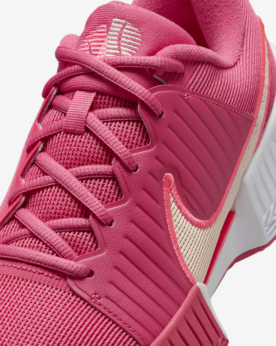 Chaussure de tennis pour surface dure Nike GP Challenge Pro pour femme - Aster Pink/Hot Punch/Crimson Tint