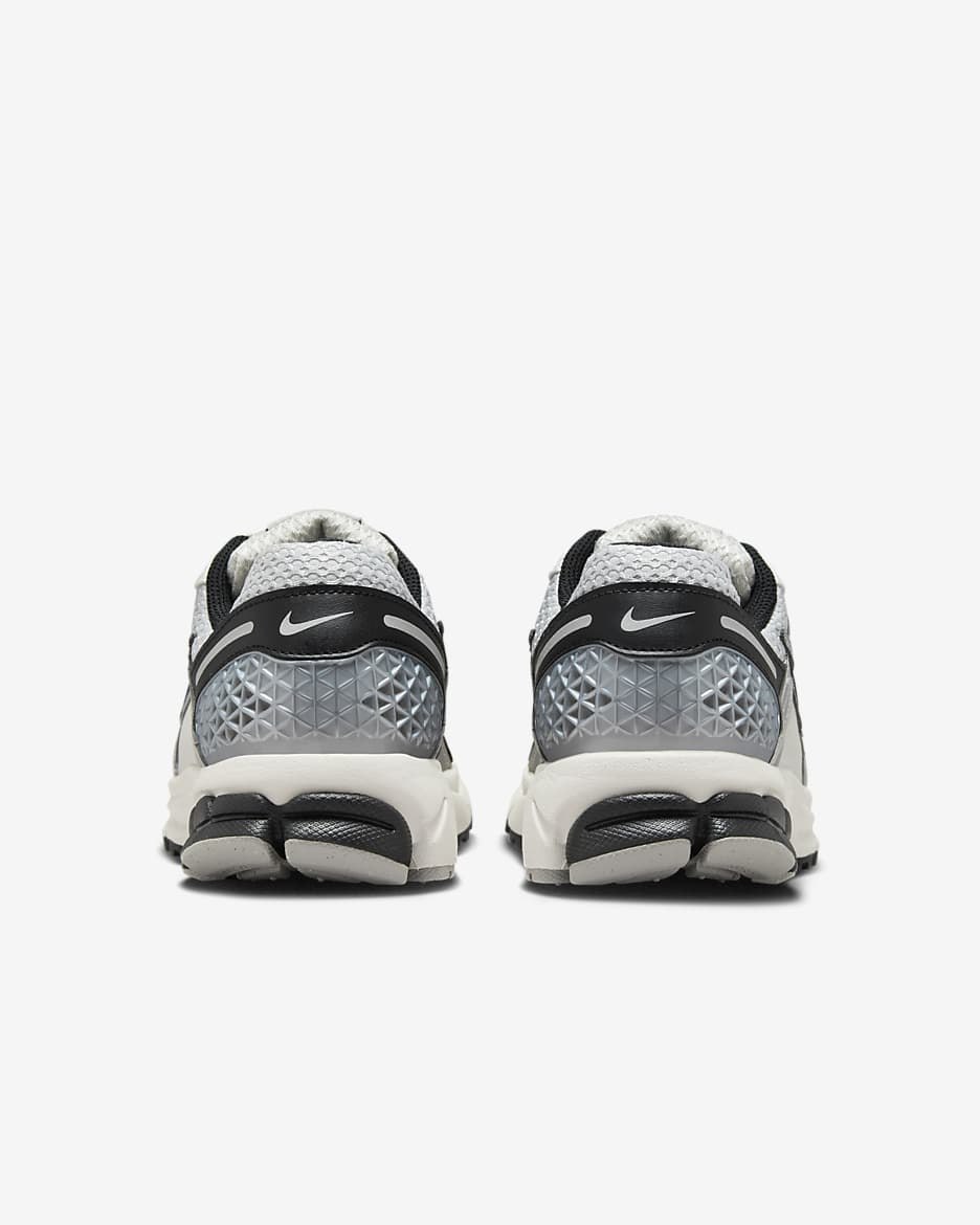 Chaussure Nike Zoom Vomero 5 pour femme - Photon Dust/Phantom/Metallic Silver/Noir