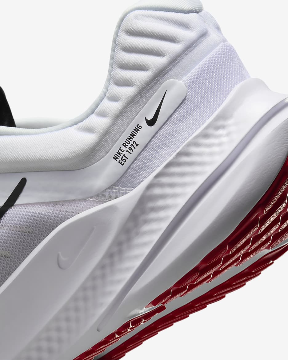 Tenis de correr en pavimento para hombre Nike Quest 5 - Blanco/Gris humo claro/Negro/Rojo pasión