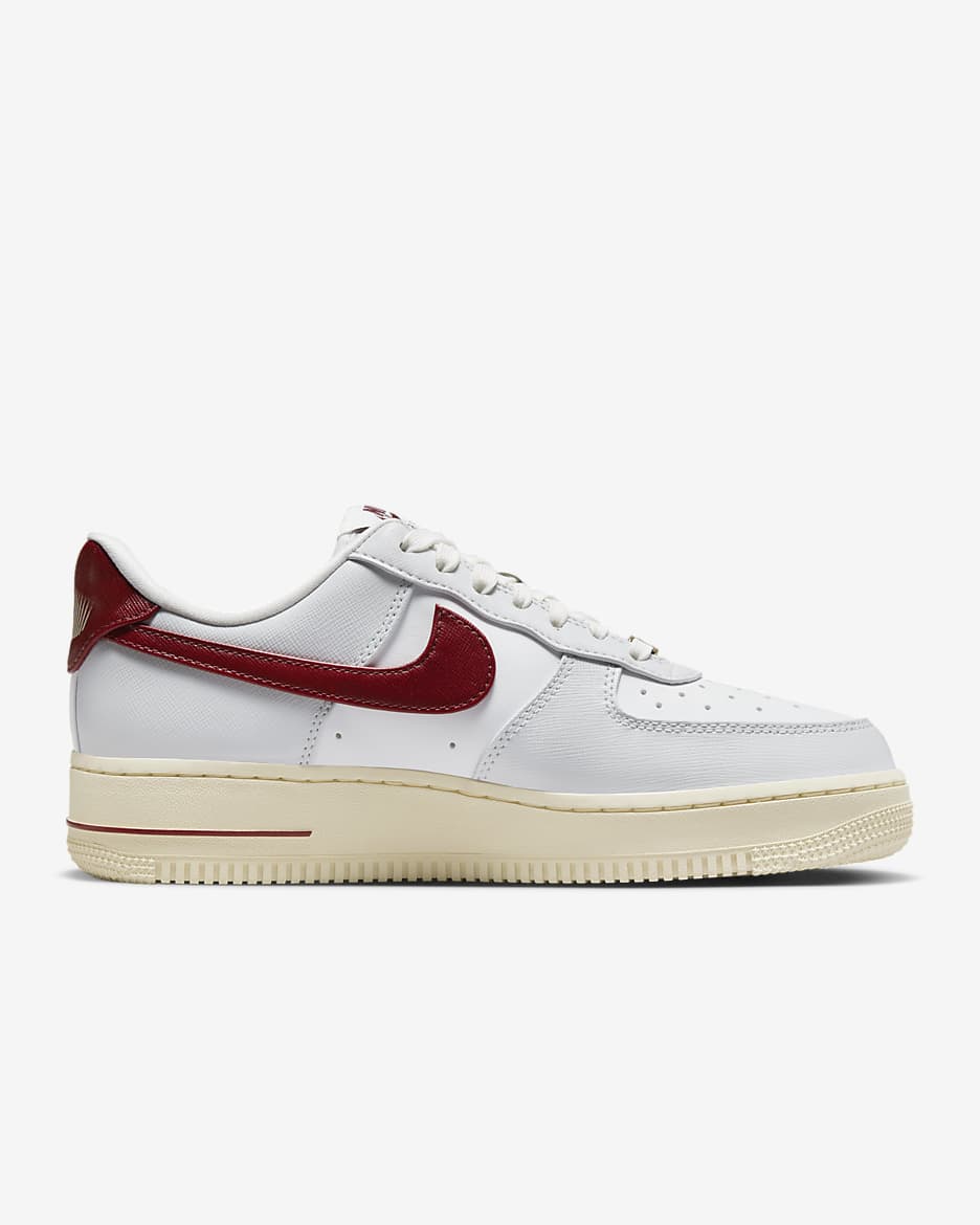 Nike Air Force 1 '07 SE Women's Shoes - Photon Dust/Summit White/Muslin/Team Red