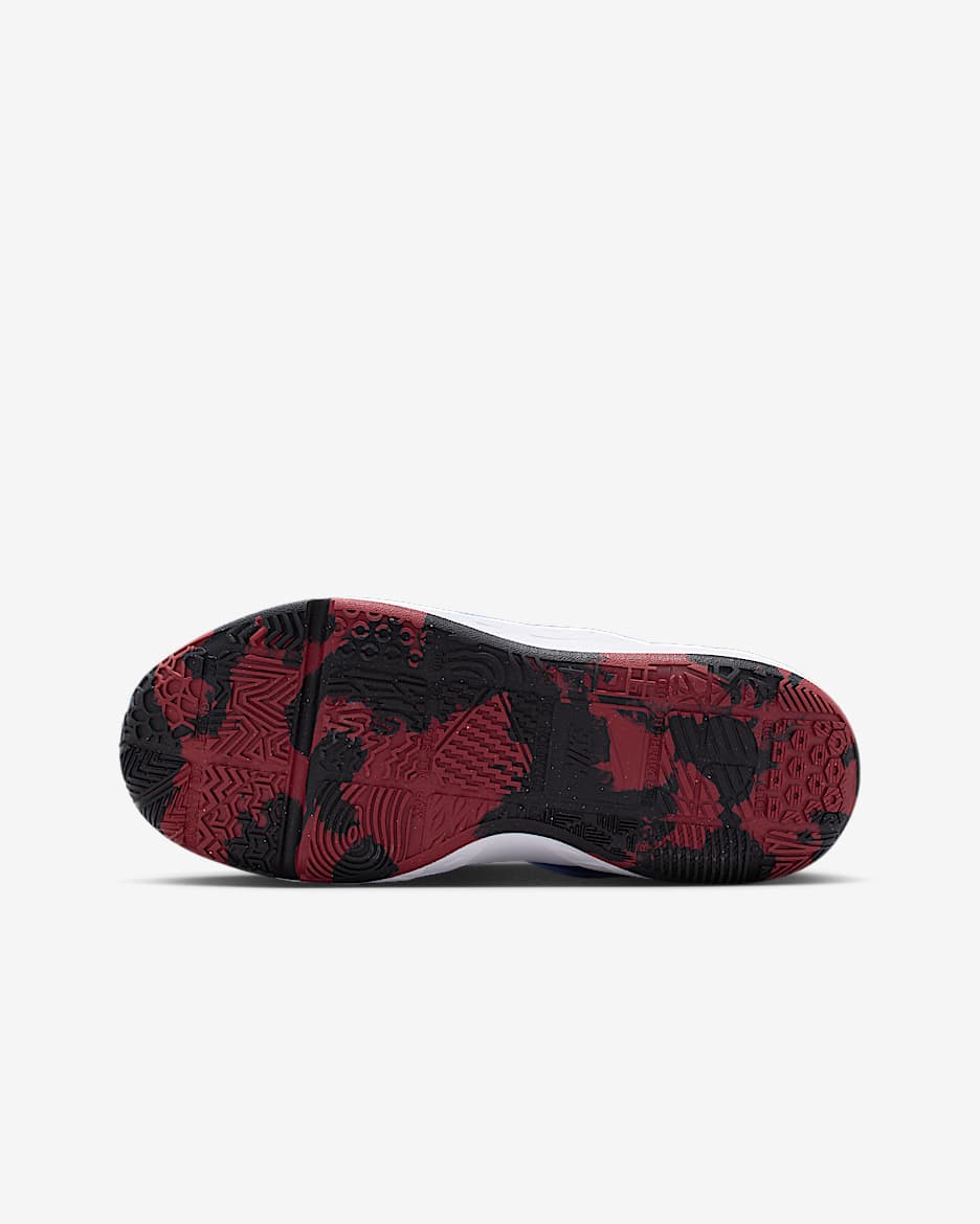 Nike Team Hustle D 12 Big Kids' Basketball Shoes