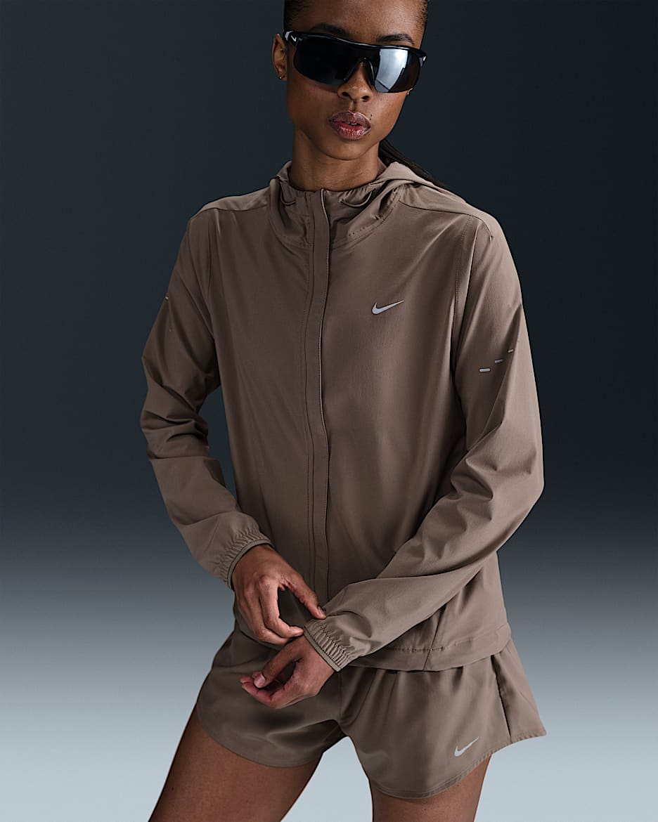 Giacca da running packable Repel Nike Swift – Donna - Mink Brown