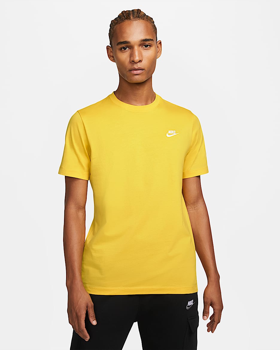 Playera para hombre Nike Sportswear Club - Sulfuro vivo/Blanco