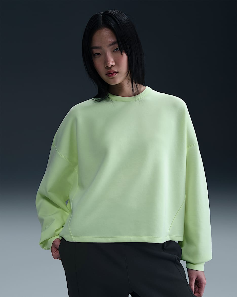 Playera Dri-FIT oversized de cuello redondo para mujer Nike 24.7 ImpossiblySoft - Voltio ligero/Hielo volt