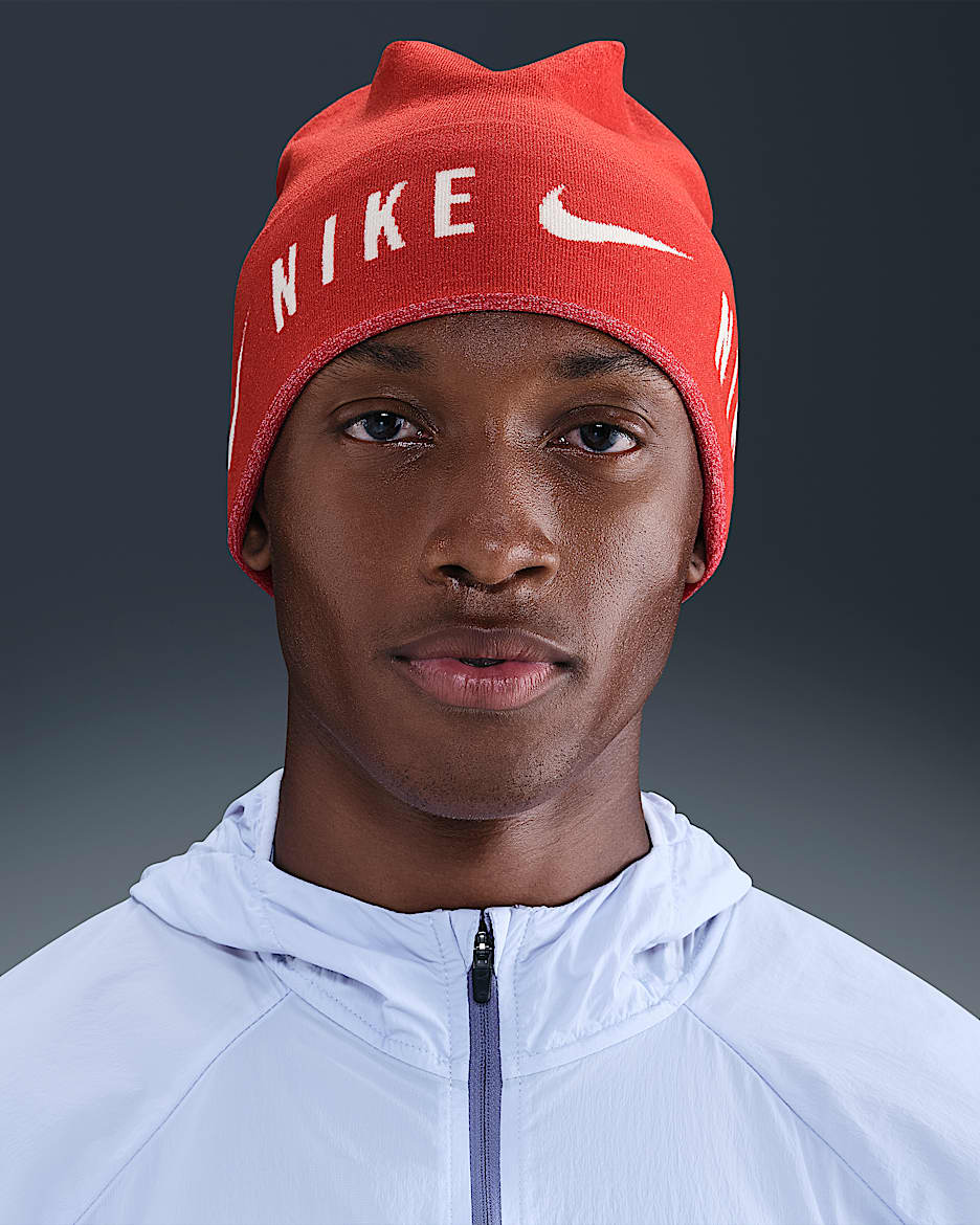 Nike Trail Dri-FIT Running Beanie - Picante Red/Pearl White