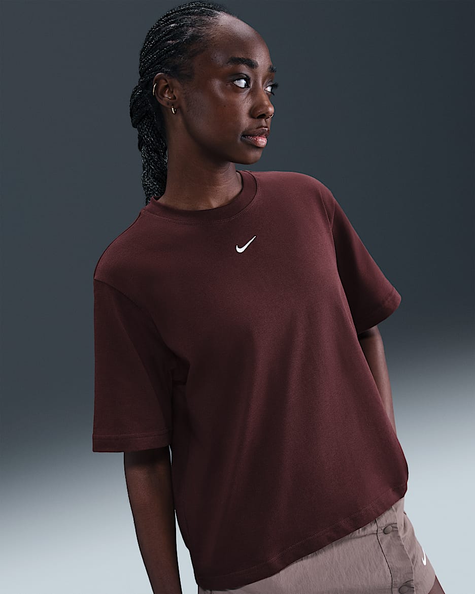 Playera de corte cuadrado para mujer Nike Sportswear Essential - Burdeos enérgico