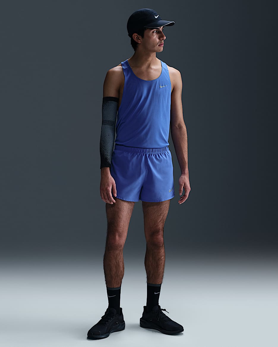 Ανδρικό σορτς για τρέξιμο Dri-FIT με επένδυση εσωτερικού σορτς Nike Fast 8 cm - Comet Blue/Μαύρο