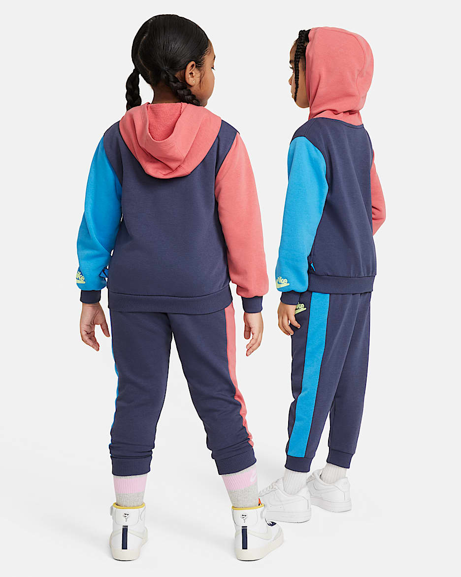 cropped jogger set nike