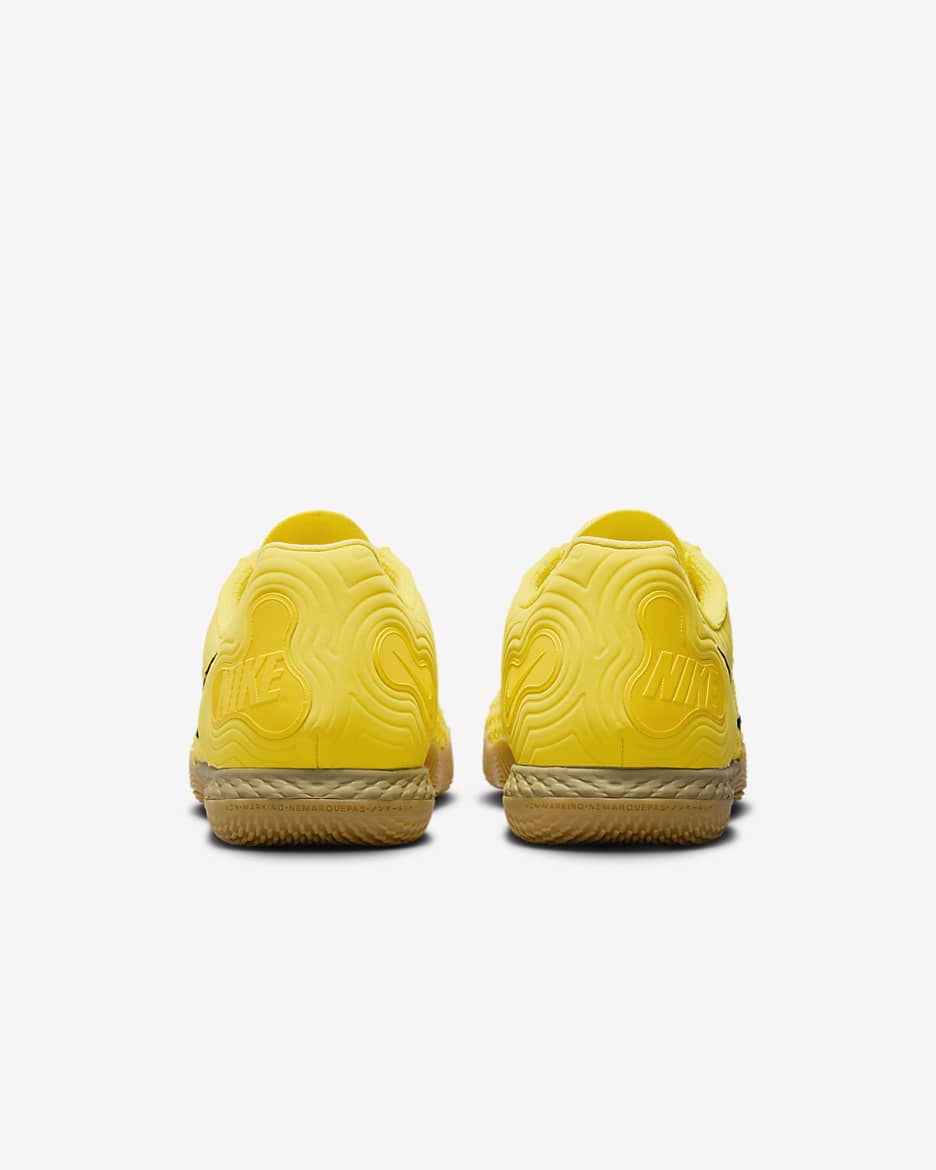 Tacos de fútbol low para cancha cubierta Nike React Gato - Amarillo opti/Marrón claro goma/Negro