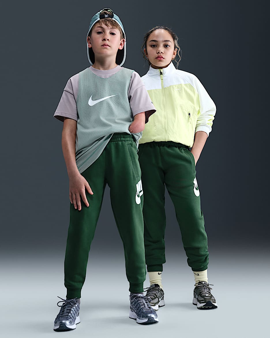 Nike Club Fleece Big Kids' Joggers - Fir/White