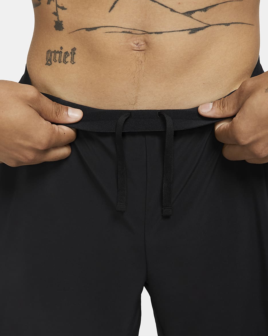Nike Yoga Pantalons curts 2 en 1 - Home - Negre