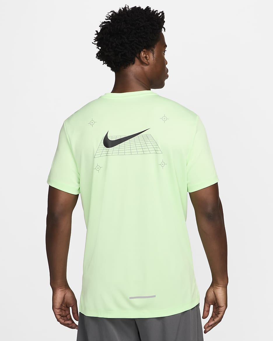 Nike Miler Men's Short-Sleeve Graphic Running Top - Vapour Green