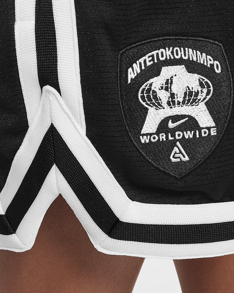 Giannis DNA Dri-FIT-basketballshorts til større børn - sort/hvid