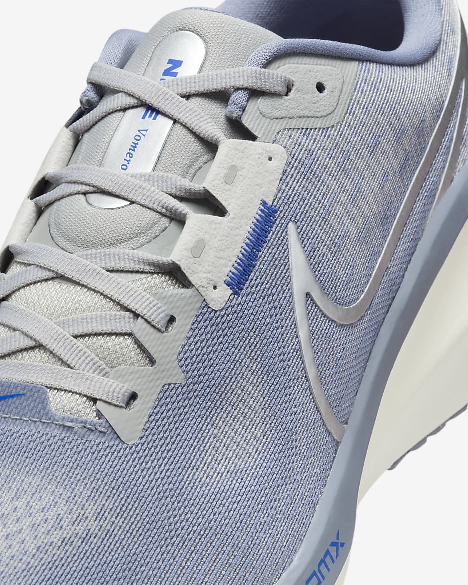 Tenis de correr en pavimento para hombre Nike Vomero 17 - Pizarra cenizo/Gris humo claro/Polvo fotón/Plata metalizado