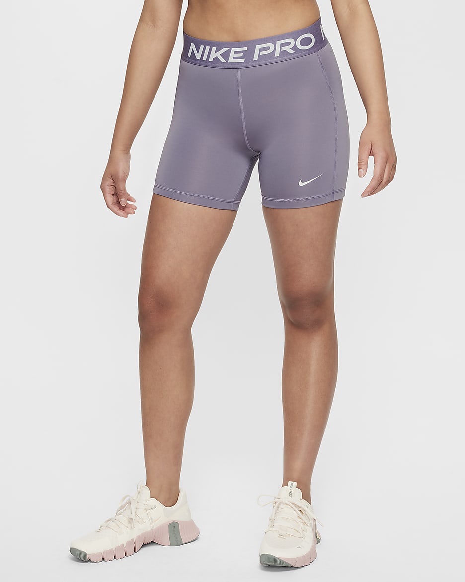 Nike Pro Leak Protection: Dri-FIT-menstruationsshorts til piger - Daybreak/hvid