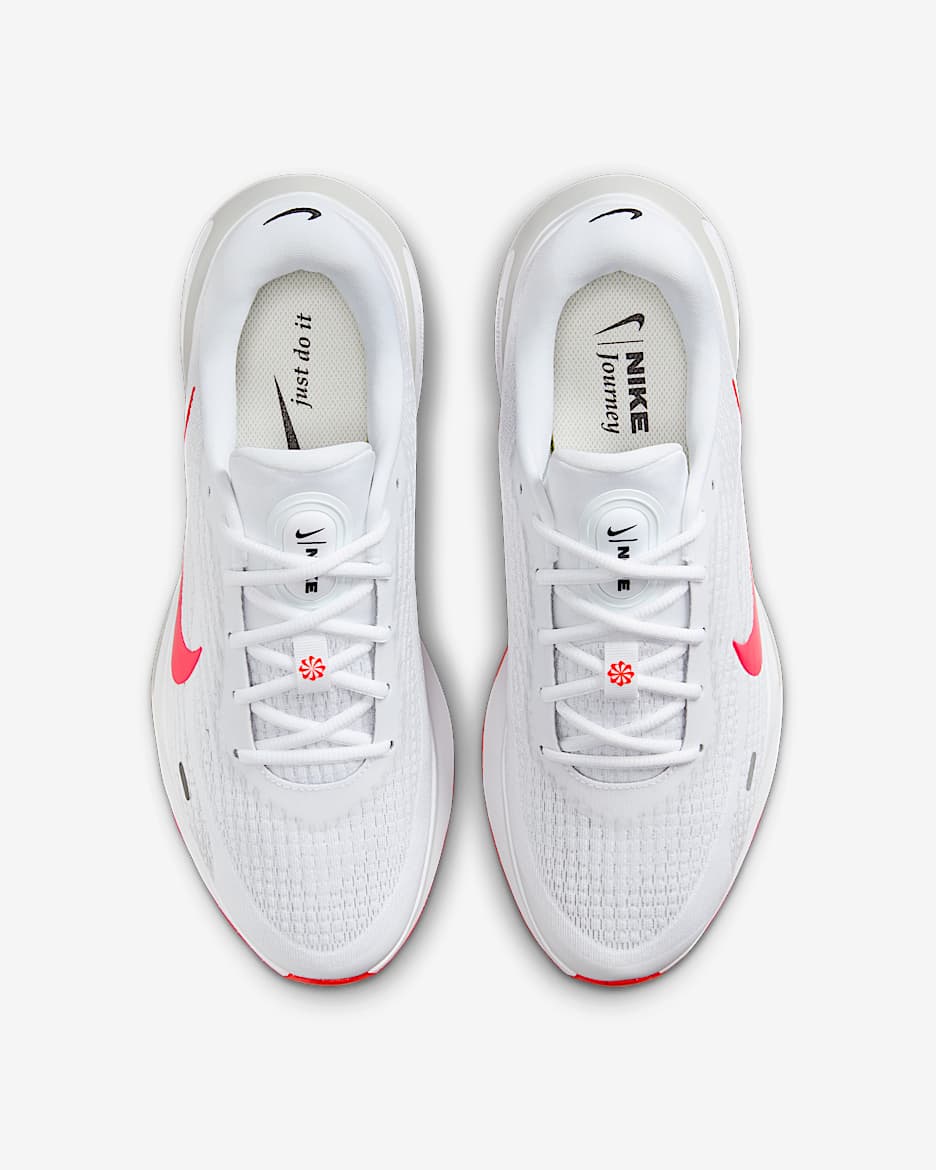 Chaussures de running sur route Nike Journey Run pour homme - Blanc/Wolf Grey/Pure Platinum/Bright Crimson