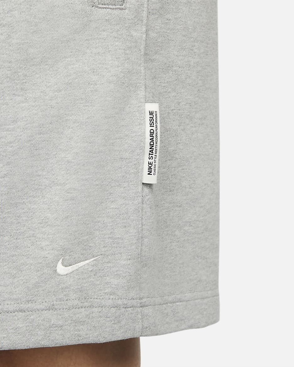 Shorts de básquetbol Dri-FIT de 20 cm para hombre Nike Standard Issue - Gris oscuro jaspeado/Marfil pálido