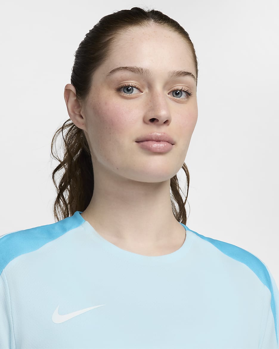 Haut de foot à manches courtes Dri-FIT Nike Strike pour femme - Glacier Blue/Baltic Blue/Blanc/Blanc