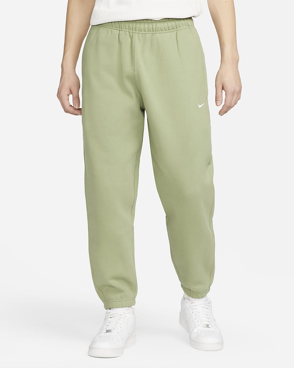 Nike Solo Swoosh Men's Fleece Trousers - Oil Green/White