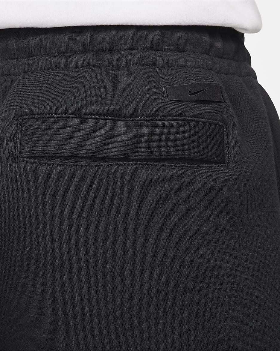 Nike Sportswear Tech Fleece Re-imagined Men's Fleece Shorts - Black