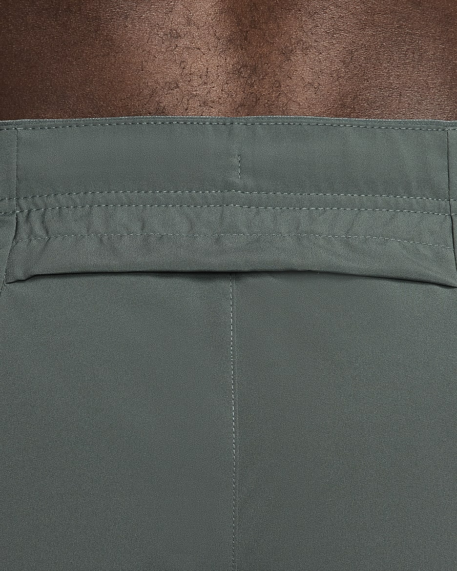 Nike Challenger Men's Dri-FIT 23cm (approx.) Unlined Versatile Shorts - Vintage Green/Bicoastal/Black