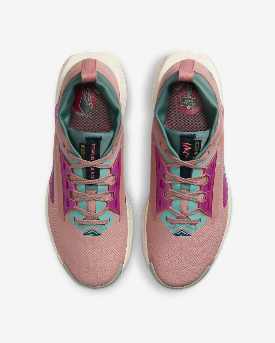 Nike Pegasus Trail 5 GORE-TEX Zapatillas de trail running para el mal tiempo - Mujer - Red Stardust/Bicoastal/Vivid Grape/Green Frost