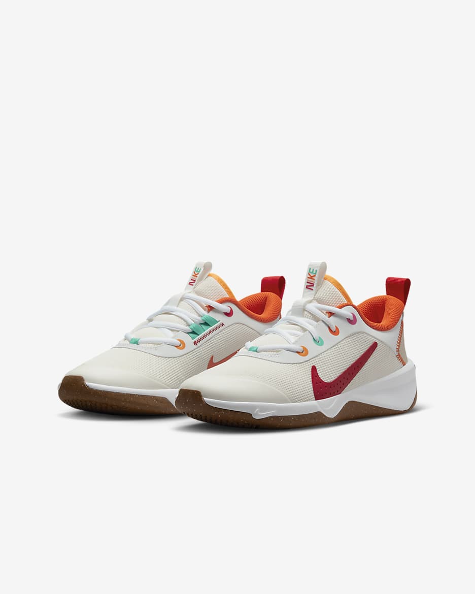 Nike Omni Multi-Court Older Kids' Indoor Court Shoes - Sail/White/Ale Brown/University Red