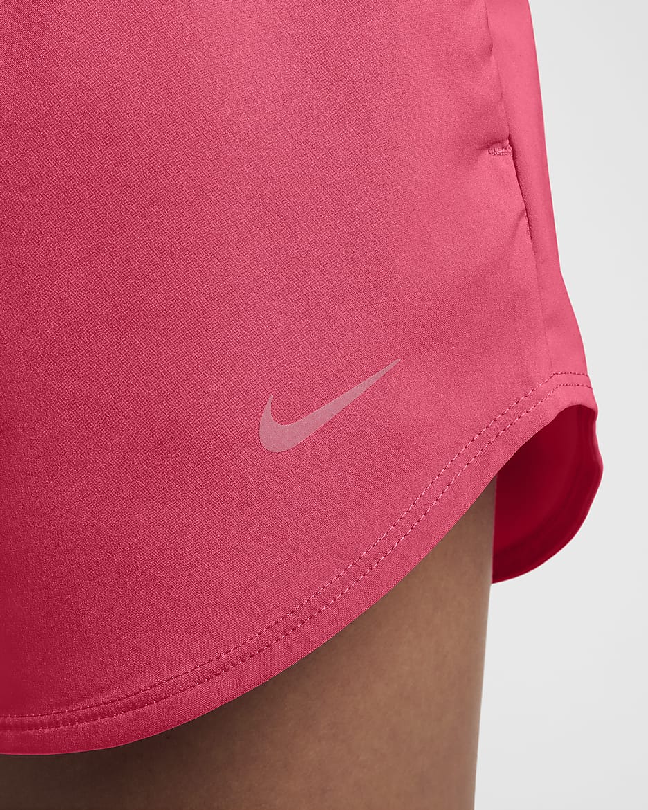 Shorts con forro de ropa interior Dri-FIT de tiro ultraalto de 8 cm para mujer Nike One - Rosa margarita