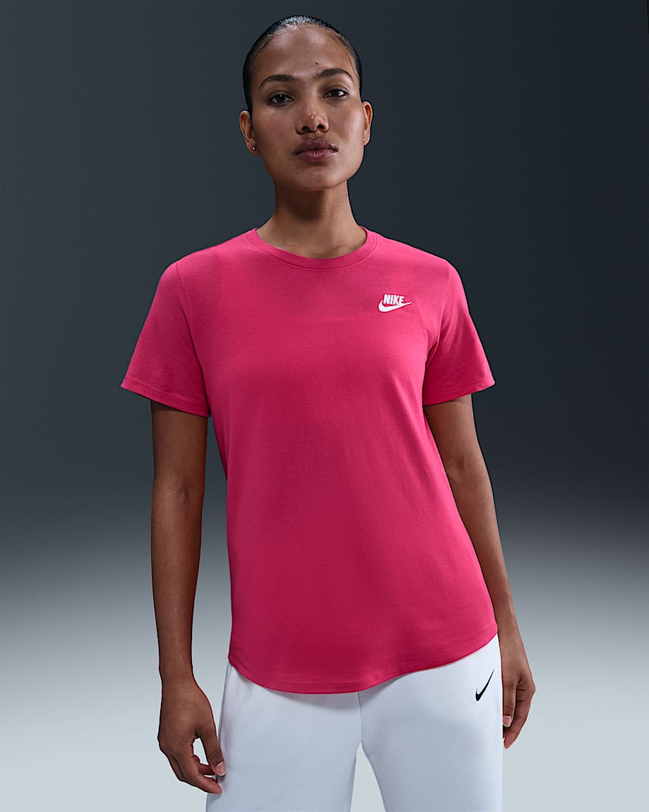Nike Sportswear Club Essentials Women's T-Shirt - Rush Pink/White