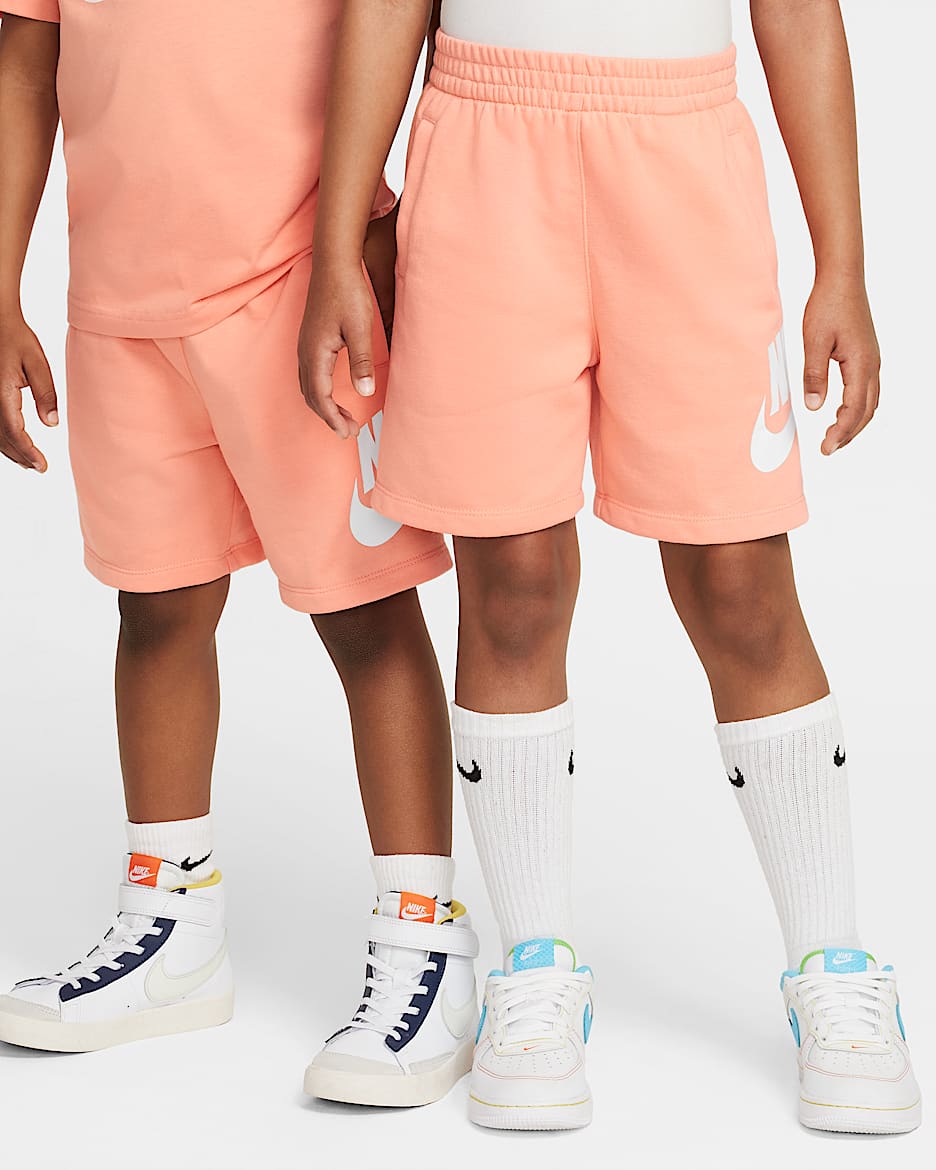 Shorts de French Terry para niños talla pequeña Nike Sportswear Club - Ágata melocotón