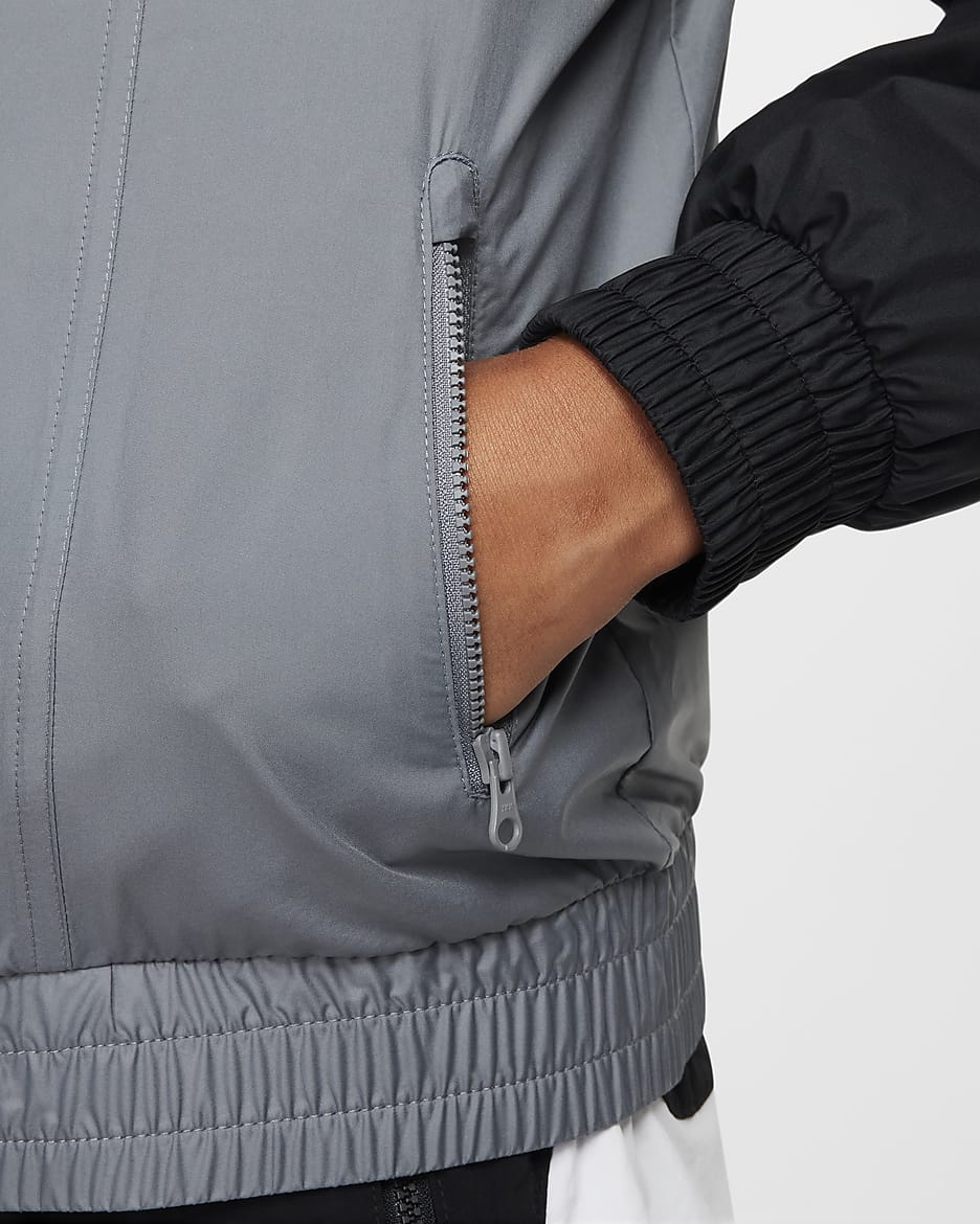 Nike Sportswear Windrunner Repel-Jacke mit Kapuze für ältere Kinder - Weiß/Smoke Grey/Schwarz/Schwarz