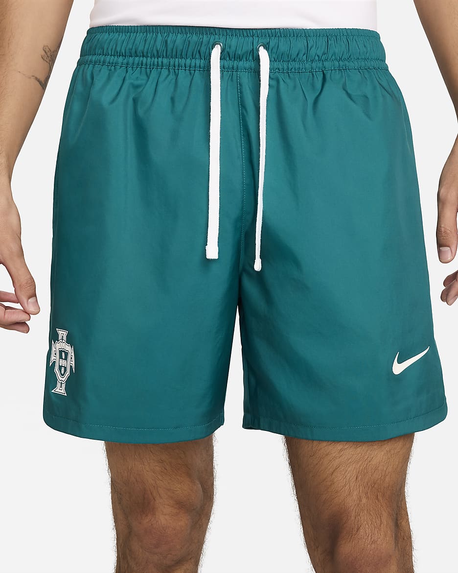 Portugal Sport Essential Flow Nike Herren-Fußballshorts aus Webmaterial mit Futter - Geode Teal/Sail