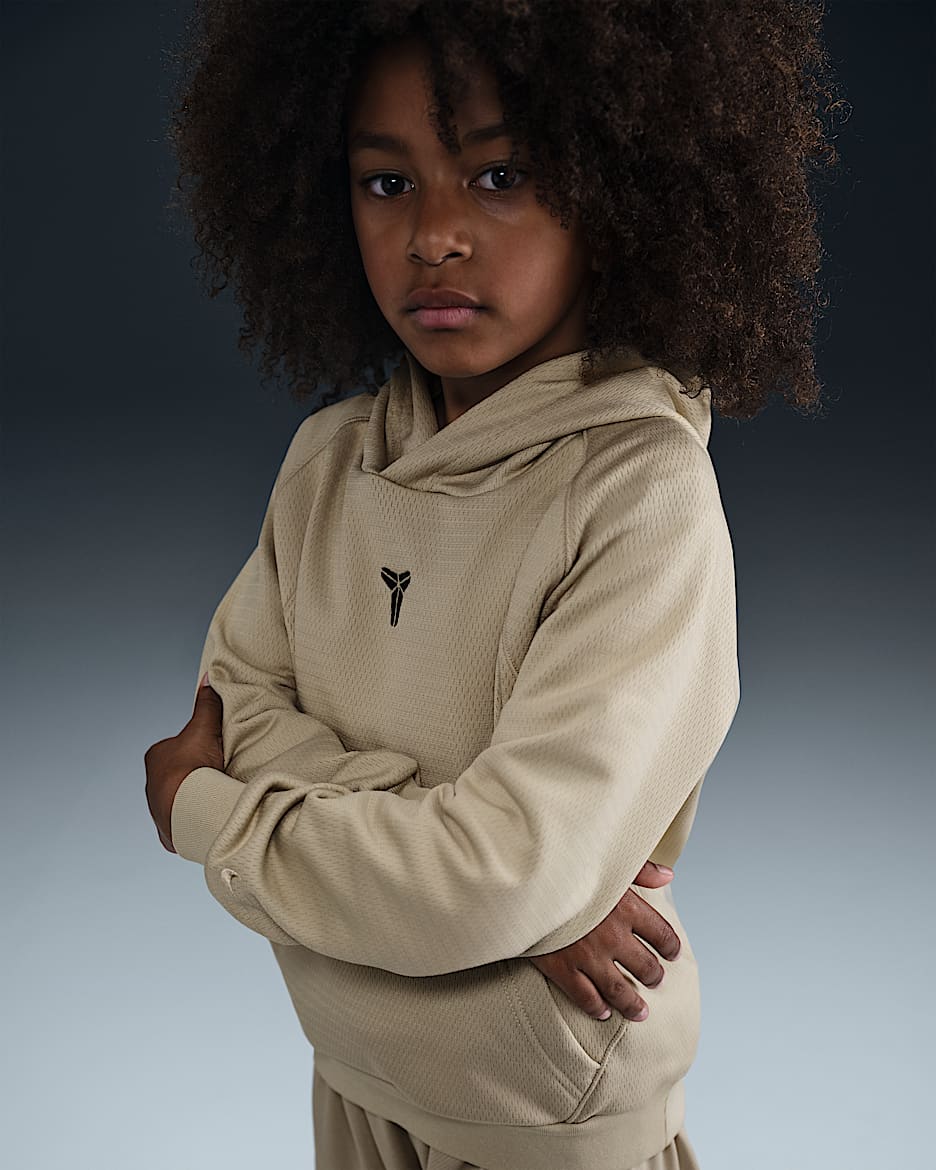 Kobe Older Kids' Therma-FIT Pullover Hoodie - Desert Khaki/Desert Khaki/Black