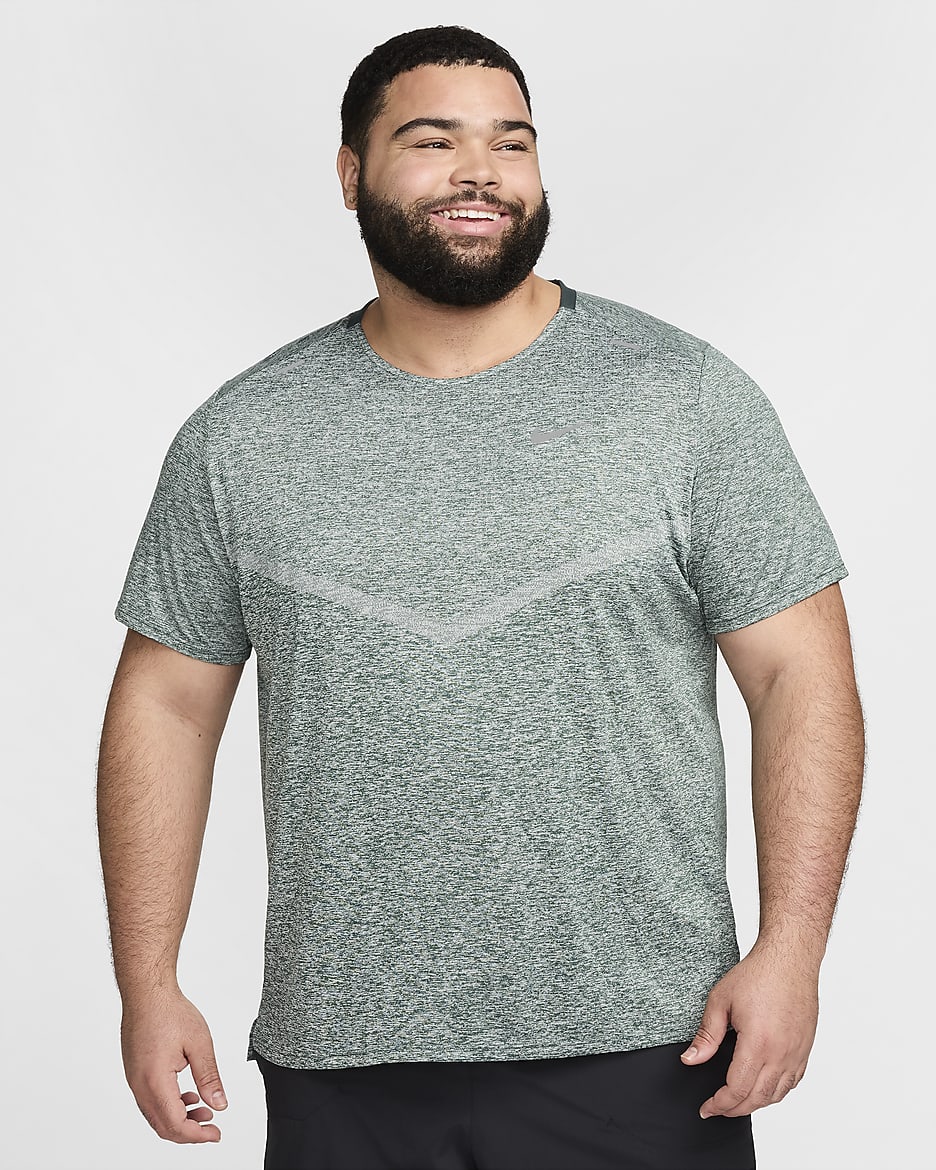 Nike Rise 365 Dri-FIT Kurzarm-Laufoberteil für Herren - Vintage Green/Heather