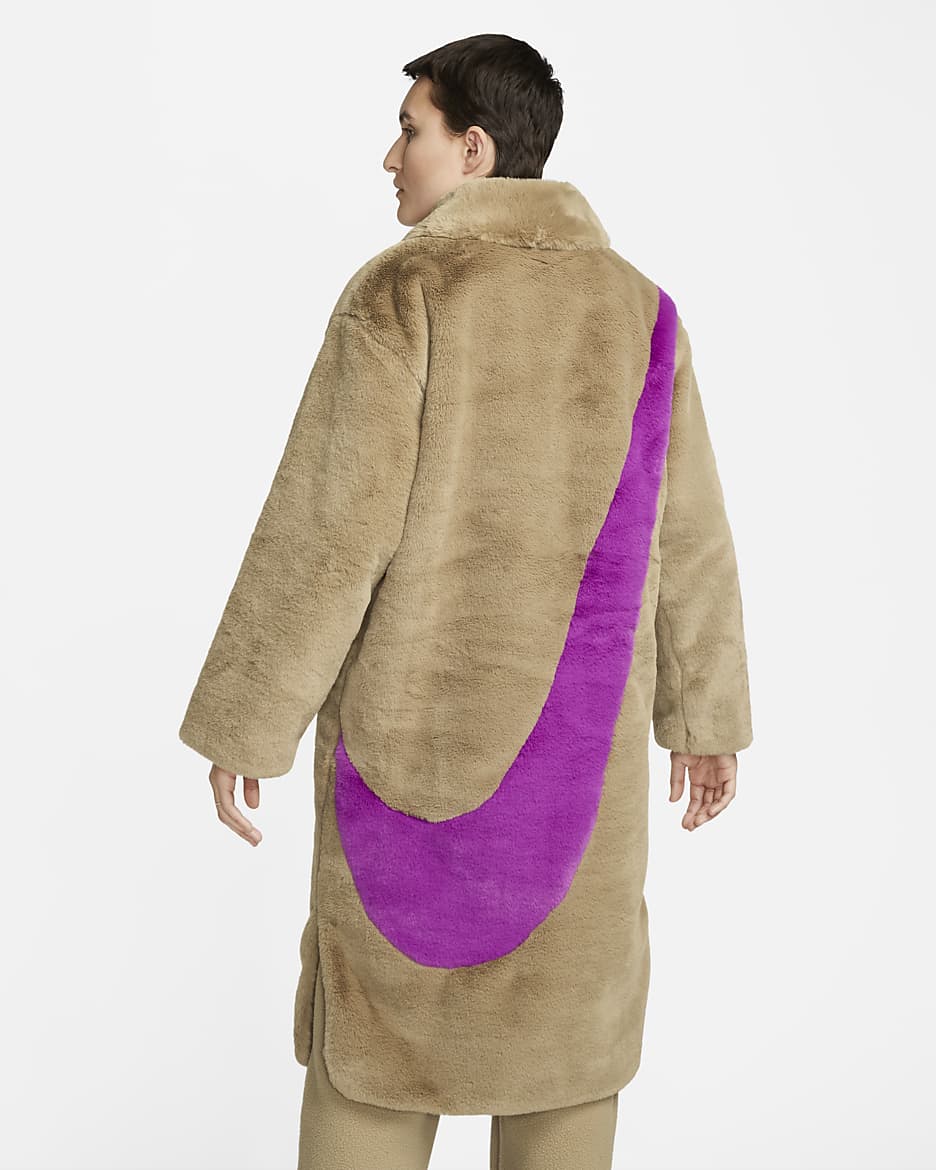 Chamarra larga de piel sintética para mujer Nike Sportswear - Madera a la deriva oscuro/Madera a la deriva oscuro/Morado vivo