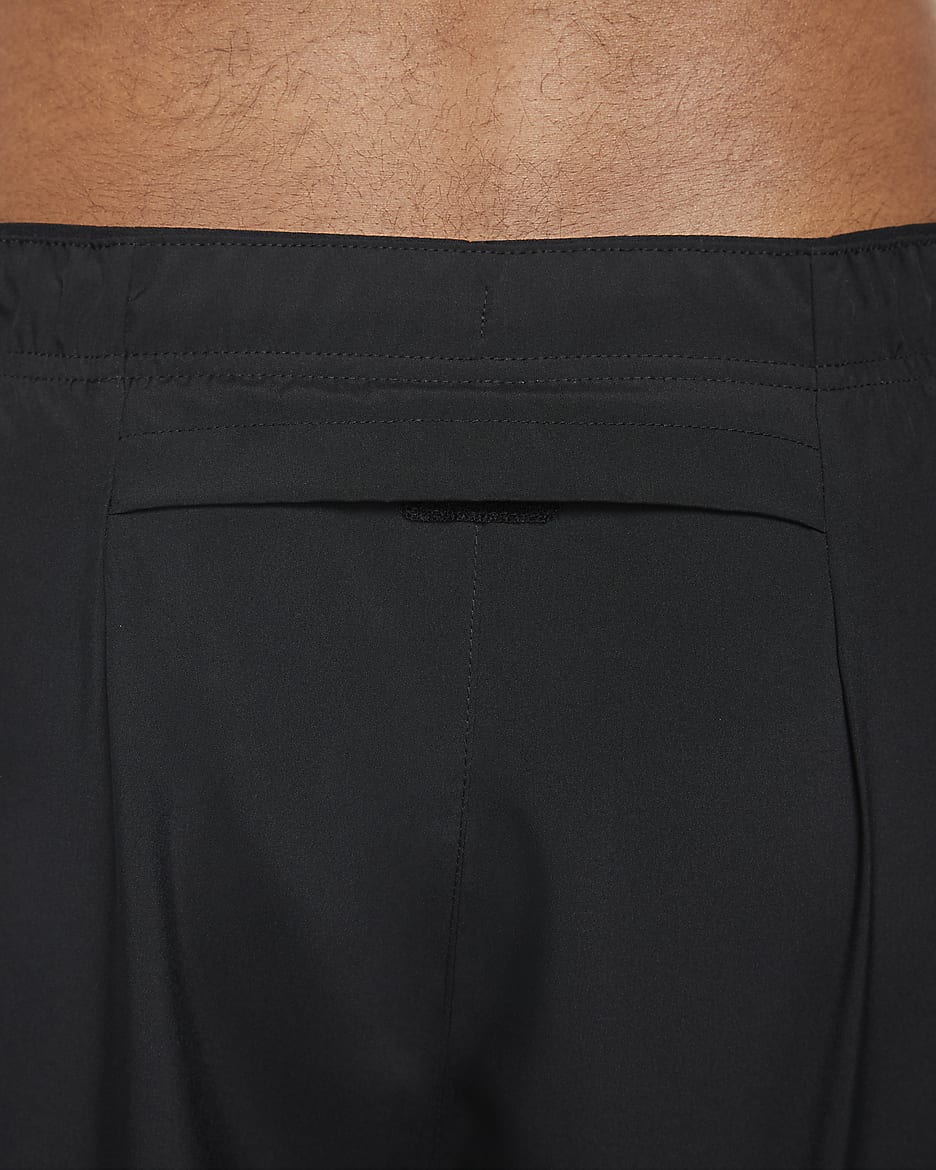 Short de running 2-en-1 18 cm Dri-FIT Nike Challenger pour homme - Noir/Noir/Noir