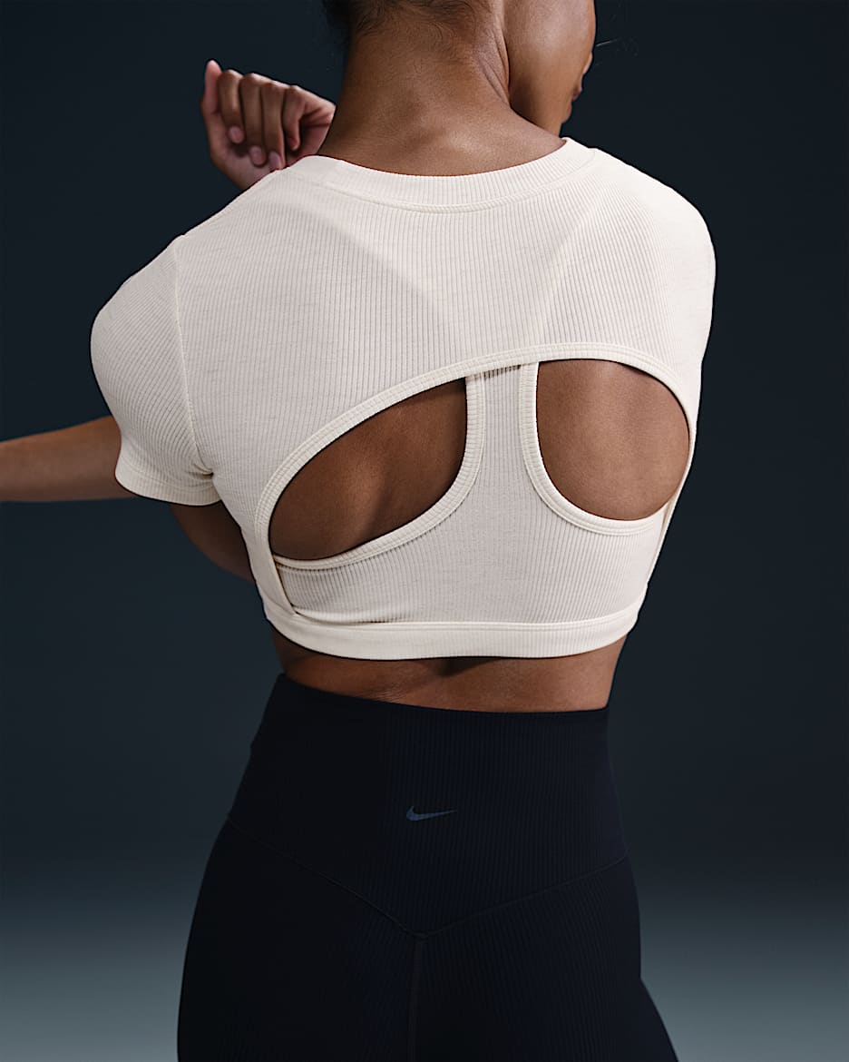 Nike Sportswear Classic Women's Light-Support Baby Tee Bra